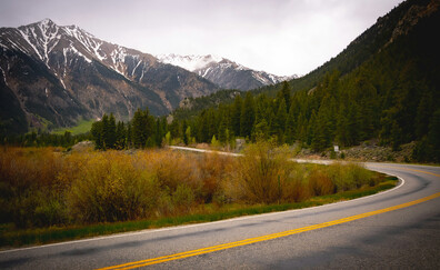 Independence Pass, on the trail of prospectors